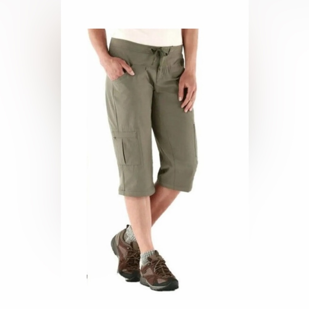 Mountain Hardware Cargo Crop Capri Hiking Pants Women’s Size 4 Gray